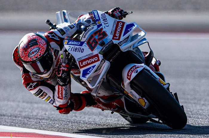 Selain Marc Marquez, Pecco Bagnaia juga jajal motor baru MotoGP Ducati 2025.