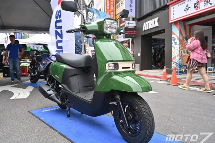 Suzuki SUI 125 versi 2025 warna Matcha.
