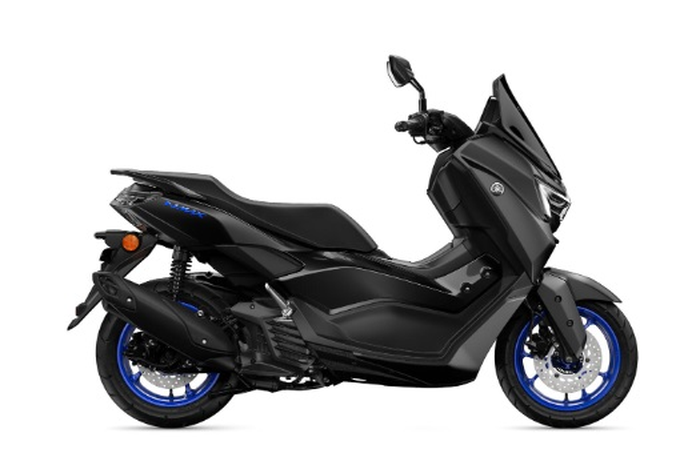 Yamaha NMAX 125 cc versi 2025 hadir dengan warna baru khusus untuk pasar di Inggris.
