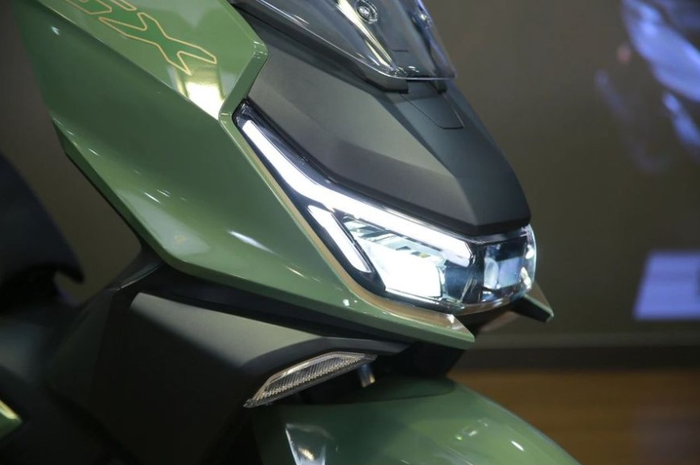 Bentuk headlamp motor baru 2025 saudara Honda PCX 160.