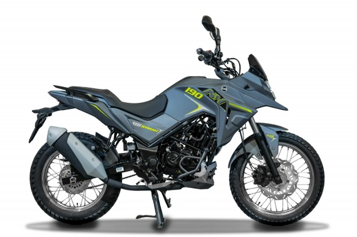 Motor baru Dafra NH 190 2025 siap jegal Suzuki V-Strom 250.