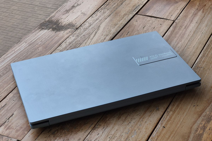 ASUS Vivobook Go 14 E1404