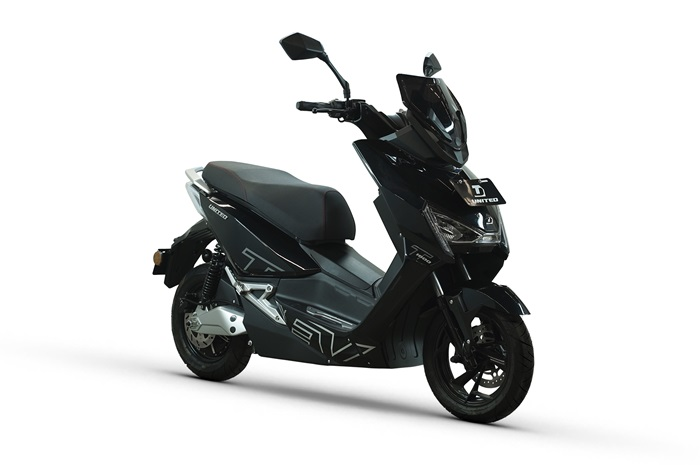Ternyata segini jarak tempuh motor listrik New United E-Motor T1800.