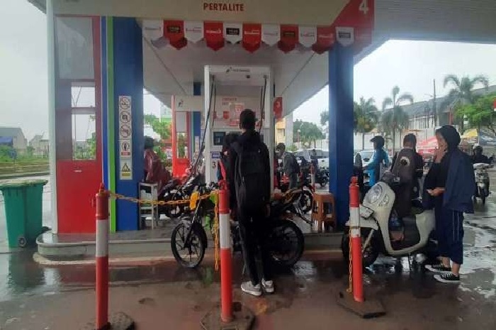 Foto ilustrasi Pertalite di SPBU Pertamina.