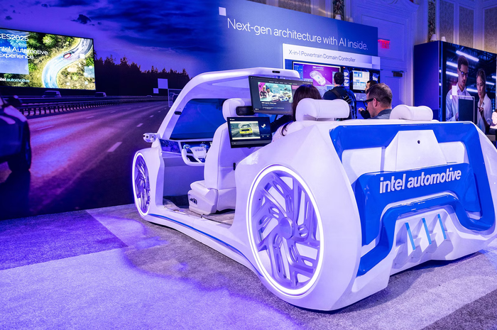 Intel, dalam CES 2025, memperkenalkan inovasi teknologi untuk mendukung transisi industri otomotif menuju kendaraan berbasis software atau Software-Defined Vehicles (SDV)