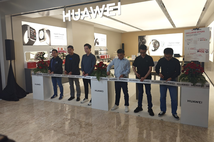 Huawei resmi membuka Experience Store terbaru di Lotte Mall, Jakarta