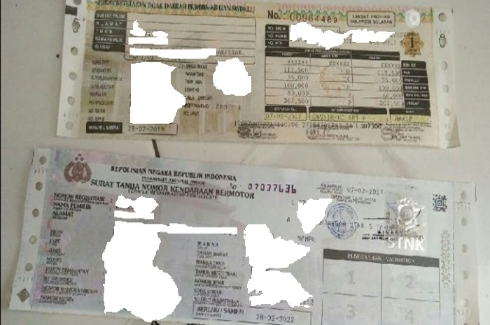 Foto ilustrasi STNK sebagai dokumen untuk pembayaran pajak kendaraan.