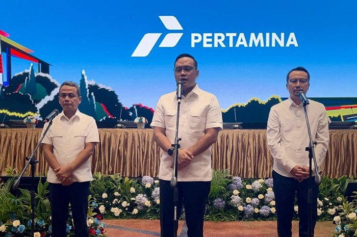 Momen pihak Pertamina menyatakan permintaan maaf terkait isu Pertamax oplosan dari Pertalite, juga menjelaskan stok BBM untuk lebaran 2025.