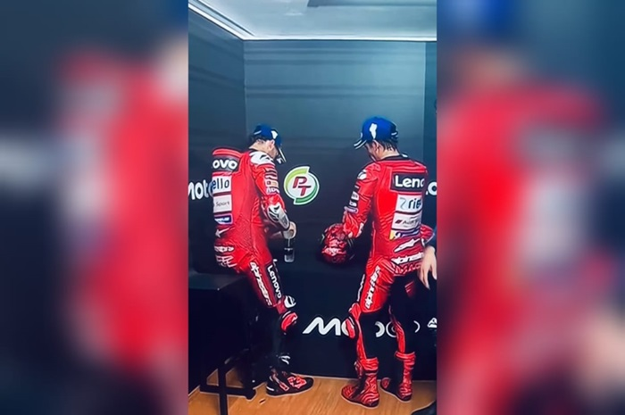Momen Marc Marquez dan Pecco Bagnaia oplos sesuatu usai MotoGP Thailand 2025.