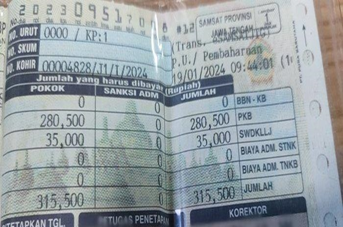 Foto ilustrasi STNK, dokumen untuk membayar pajak kendaraan, sekarang lagi ada diskon.