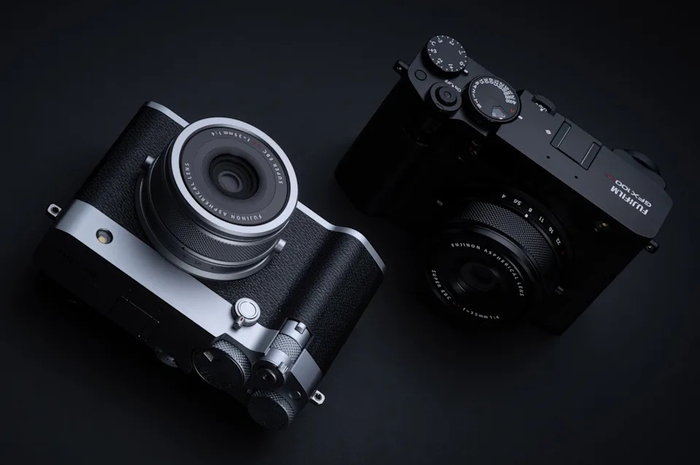 FUJIFILM GFX100RF
