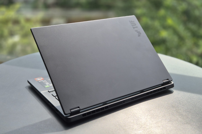ASUS TUF A14