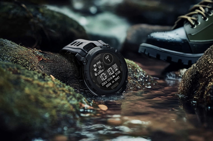 Smartwatch militer Garmin hadir dengan fitur taktis, baterai tanpa batas, dan kemampuan navigasi presisi