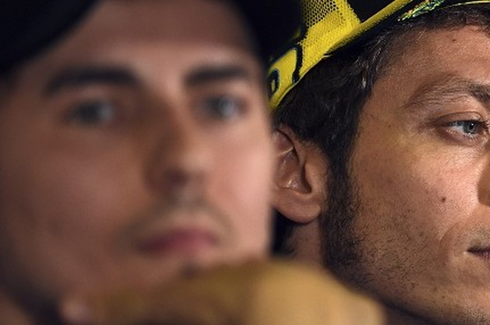 Pembalap legenda MotoGP, Kenny Roberts menyebut Jorge Lorenzo tidak ada bakat alami seperti Valentino Rossi.