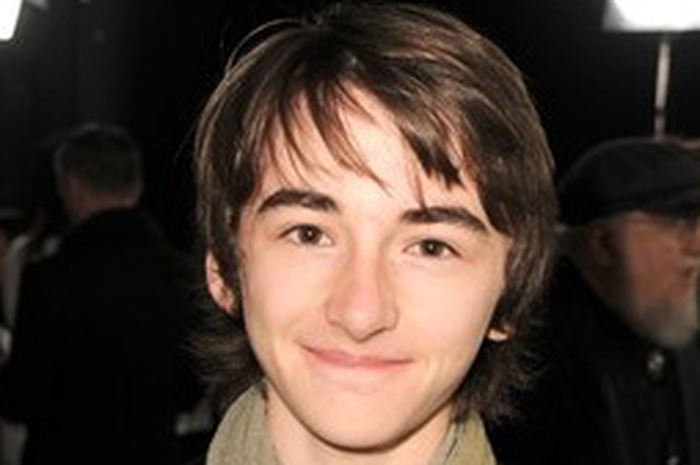 Isaac Hempstead-Wright: Antara Negeri Dongeng Dan Sekolah