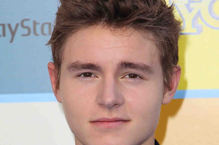 Callan Mcauliffe: Mulai Akting Karena Anjing