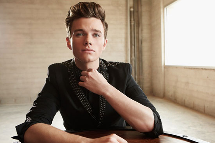 Chris Colfer: Soal Menulis, Dunia Sihir, dan Harry Potter