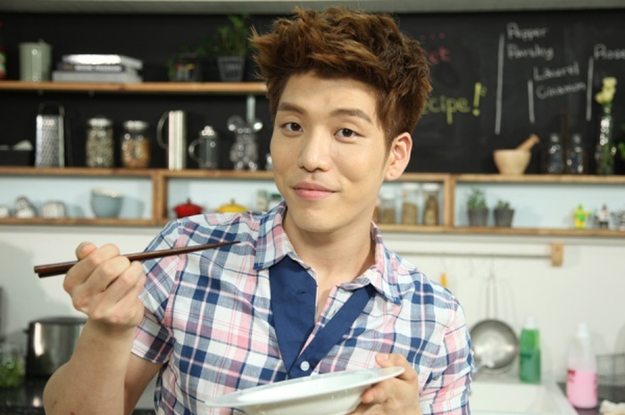 Changmin '2AM': Masak Desert Sendiri