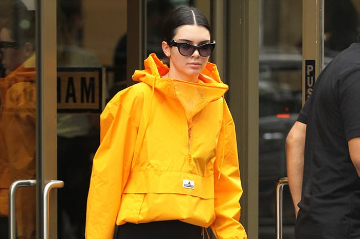 windbreaker