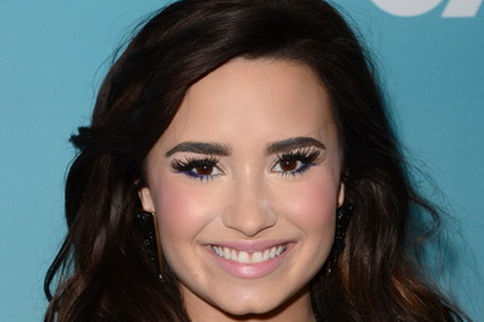 Demi Lovato: Kerja Bareng Finalis X-Factor