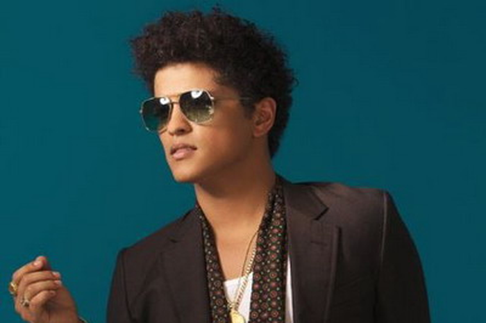 Bruno Mars: Single Baru, Moonshine
