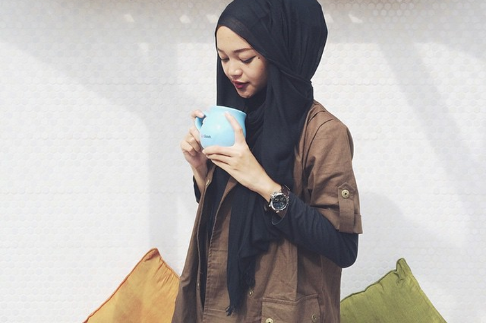 Contek Gaya Geek Hijab Ala Fashion Blogger (Bagian 1)