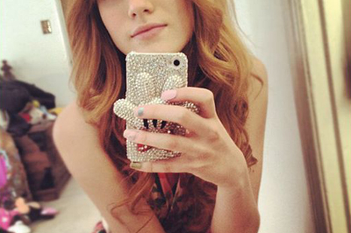 Self Camera Tips From Bella Thorne