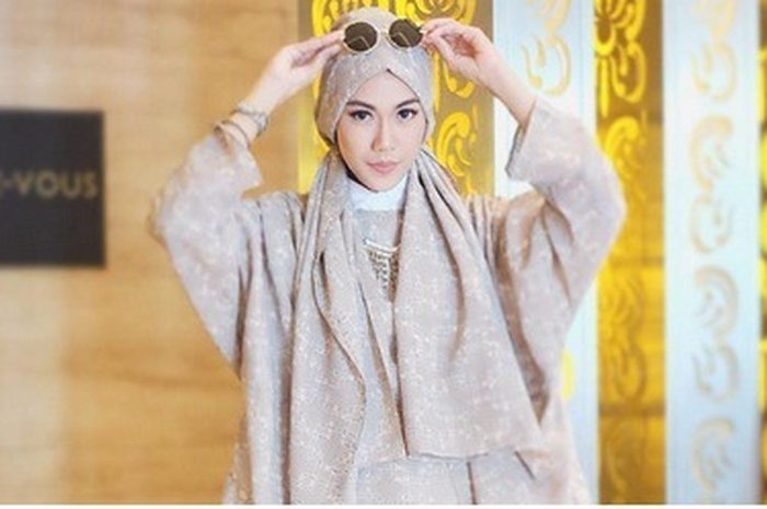 5 Cara Menjadi Model Berhijab dari Ashfi Qamara Model & Pendiri ZAURA Models. Sumber: Instagram: @ayparla