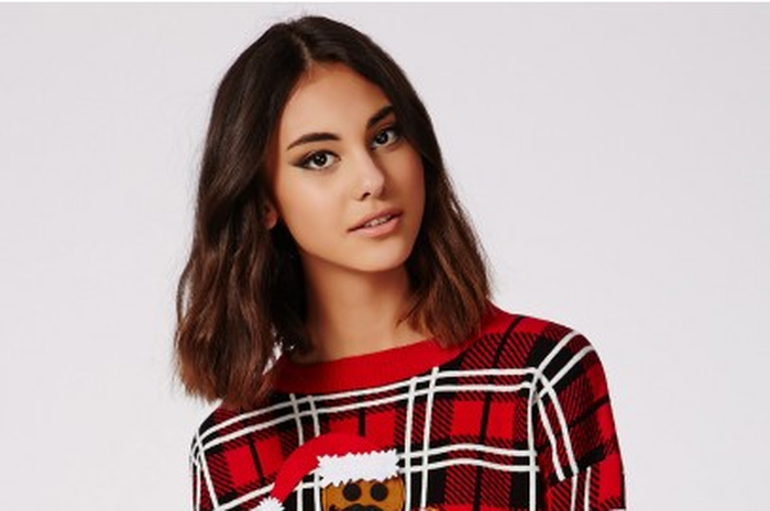 yuk, tambah koleksi sweater kita untuk dipakai saat liburan! (www.lyst.com)
