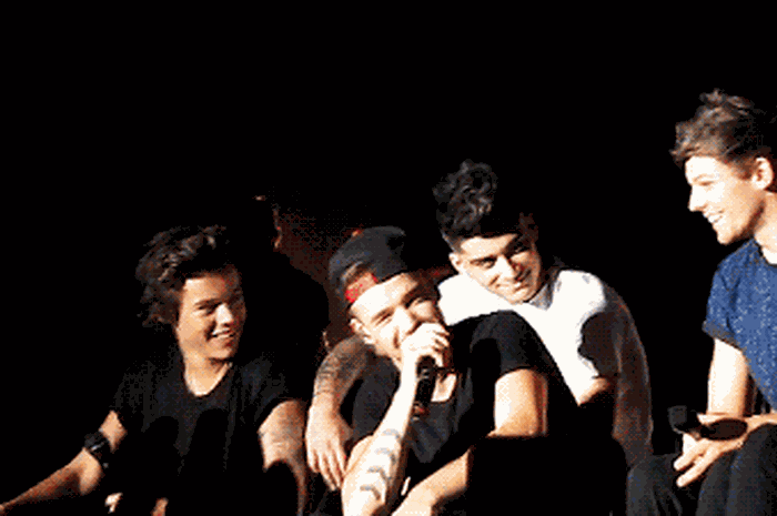 One Direction: Bagi-Bagi Tips Mengejar Gebetan (Bagian 1)