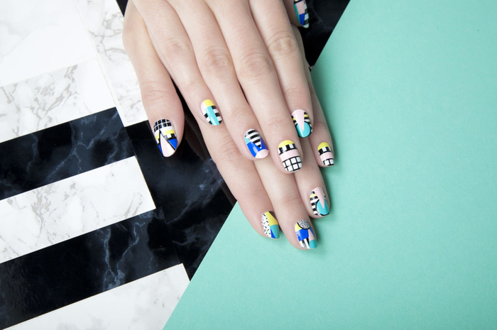 bikin tampilan kuku makin catchy! (foto: dok. assets.coolhunting.com)