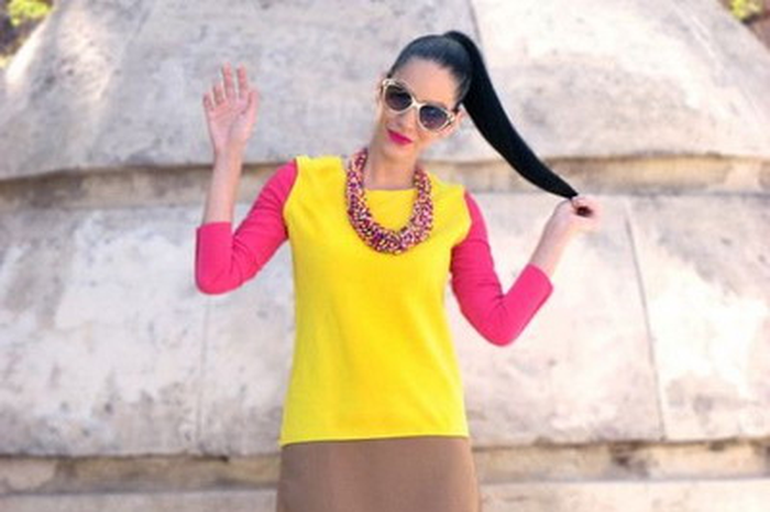Cool Way to Wear Neon Color