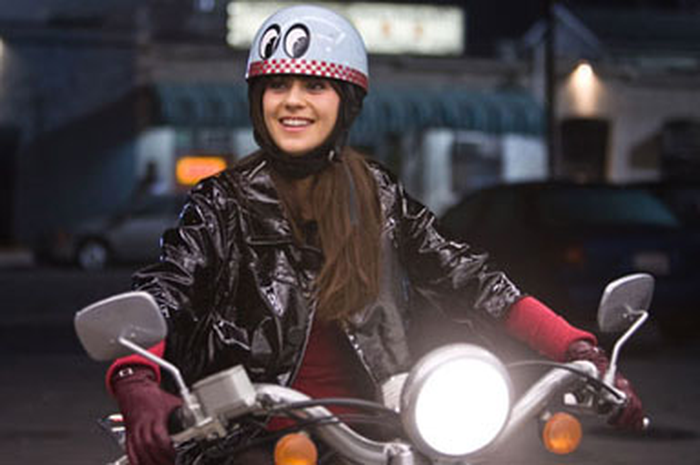 Tips Merawat Rambut Buat Pengguna Helm