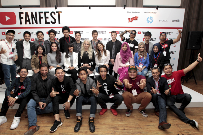 10 Hal Seru Yang Terjadi di YouTube Fan Fest 2015