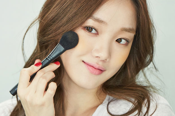 makeup tahan lama untuk kulit berminyak