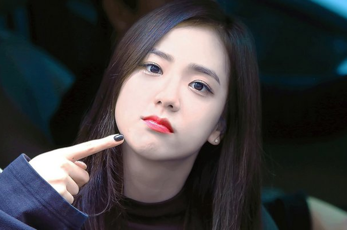 Menurut Fans, Jisoo ‘BLACKPINK’ Mirip Dengan 7 Seleb Korea Ini. Kamu Setuju?