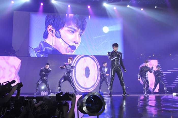What Time Is It 2PM Live Tour In Jakarta : The Hottest Night Ever!