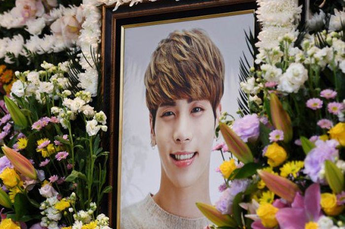 Foto Jonghyun di funeral hall, tempat upacara pemakaman berlangsung