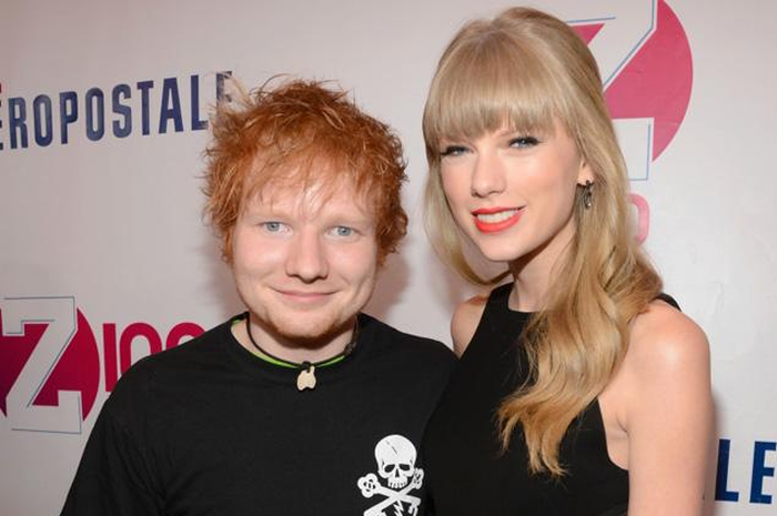 Taylor Swift: Ngomongin 4 Sahabat Tempat Curhat