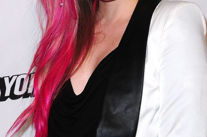 Keren Dengan Rambut Warna Warni