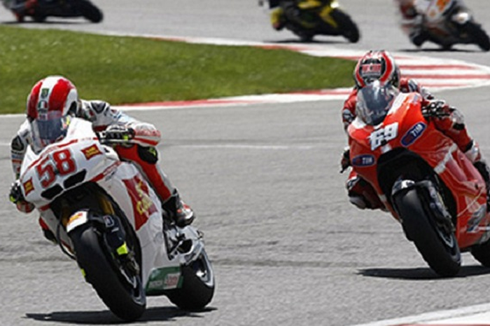 Mendiang Marco Simoncelli dan Nicky Hayden, foto: motorsport.com