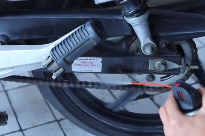 Tips Merawat Rantai Motor