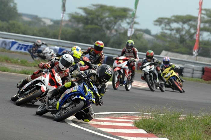 Gelaran final Motorprix di Gelora Bung Tomo, Surabaya.