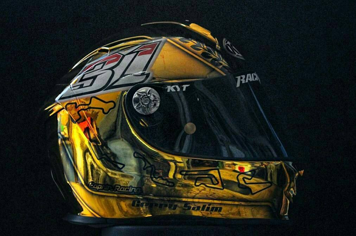 KYT SR-Sport Gerry Salim. Ternyata Bobot Helm Bermotif Lebih Berat Lo dari Helm Polos 