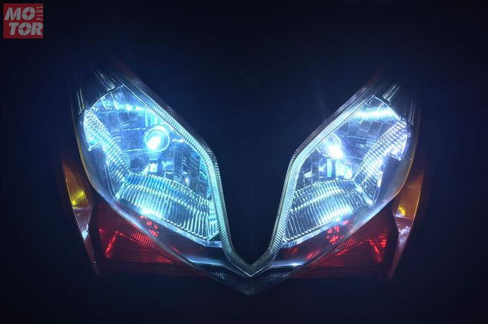 Ilustrasi bohlam motor