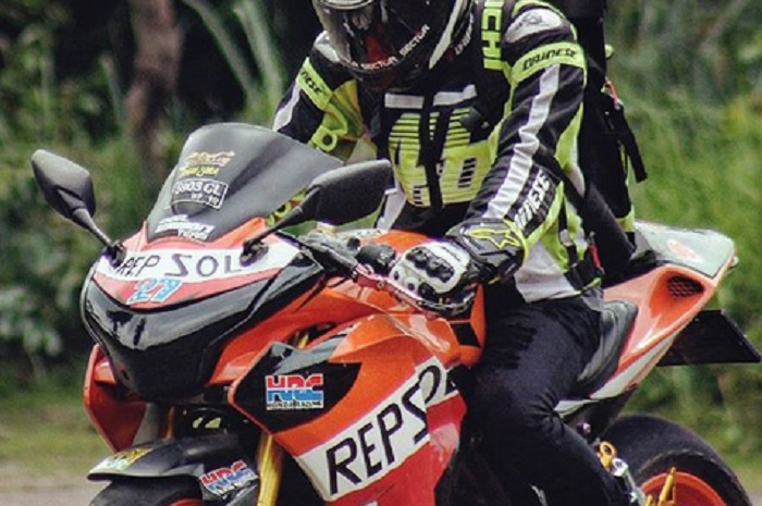 Biker Menggunakan Produk Pembalap MotoGP Gado-gado