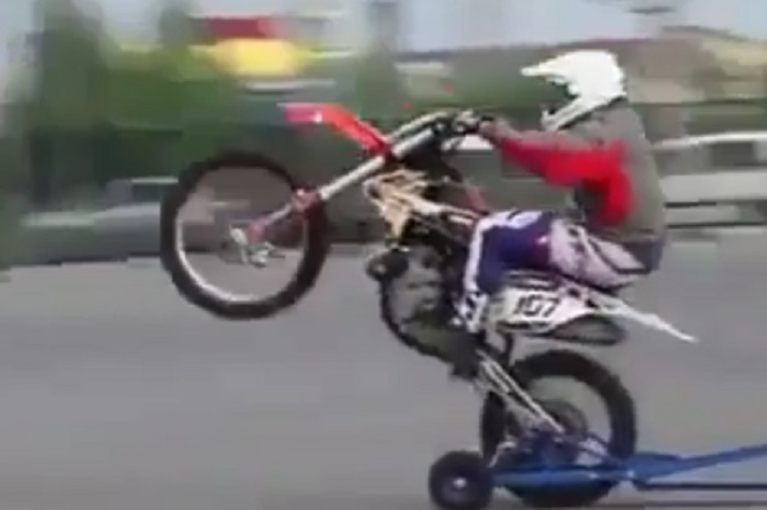 Alat ini bikin gampang latihan wheelie