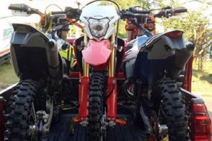 Tiga unit motor peserta MAT7 raib digondol maling.
