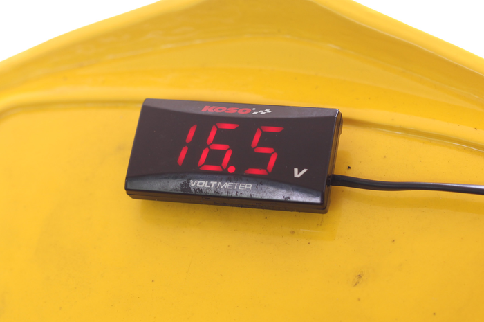 Ilustrasi voltmeter universal. Ternyata ini fungsi pasang voltmeter universal di motor.