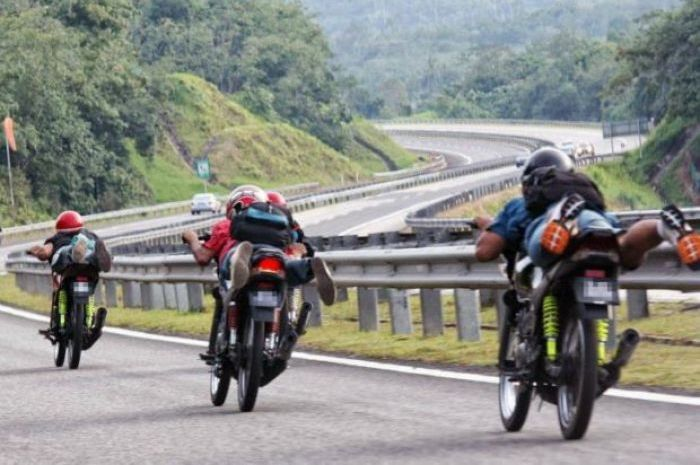 Balap liar Mat Rempit di Malaysia